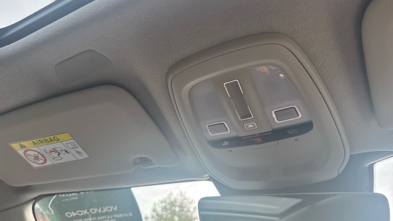 Volvo XC40 2.0 B3P Ultra Dark 5dr Auto Petrol Estate